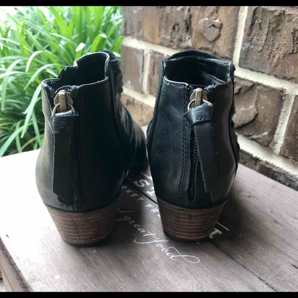 Clarks Collection Booties - Picture 4 of 5